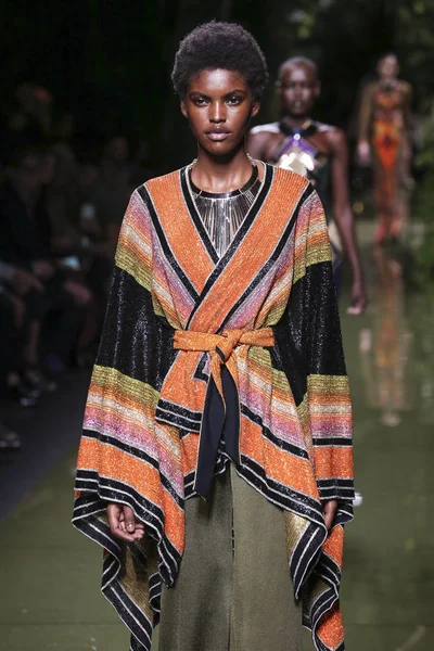 Balmain show as part of the Paris Fashion Week — Stock Photo, Image