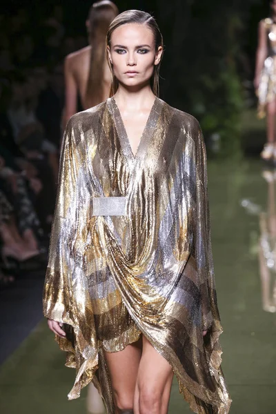 Balmain show as part of the Paris Fashion Week — Stock Photo, Image