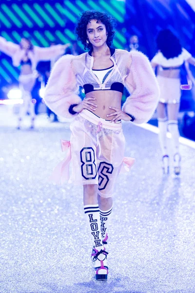 Victoria 's Secret Fashion Show — Stockfoto