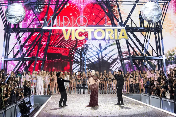 Victoria 's Secret Fashion Show — Foto de Stock