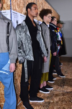 Modelleri poz özel ilke tanıtımı