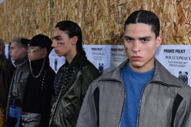 Modelleri poz özel ilke tanıtımı