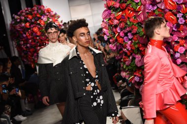 Modelleri Palomo İspanya toplama pist yürür