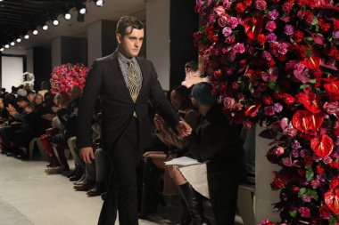 Tasarımcısı Alejandro Gmez Palomo