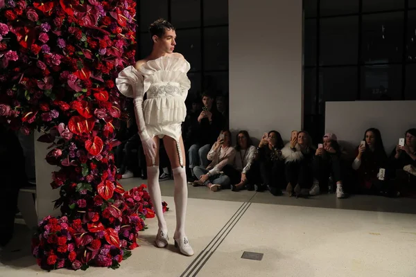 Coleção Palomo Espanha durante a NYFW — Fotografia de Stock