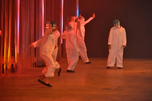 Dansers presteert op de Rochambeau start-en landingsbaan show — Stockfoto