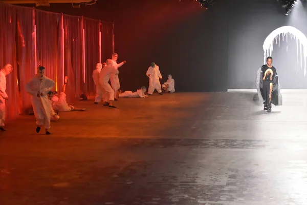 Des danseurs se produisent au défilé de Rochambeau Photos De Stock Libres De Droits