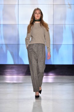 Deveaux moda tanıtımı 