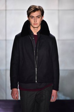 Deveaux moda tanıtımı