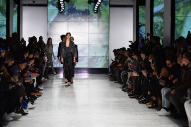 Deveaux moda tanıtımı