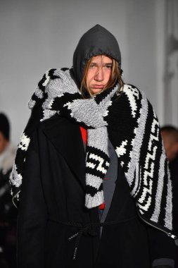 N. Hoolywood Nyfw sırasında