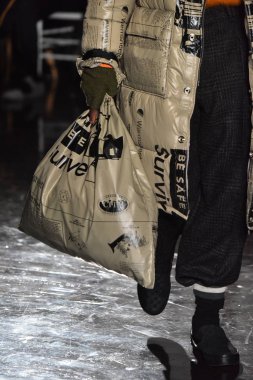 N. Hoolywood Nyfw sırasında