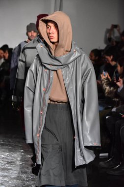 N. Hoolywood Nyfw sırasında