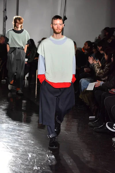 N. Hoolywood tijdens Nyfw — Stockfoto