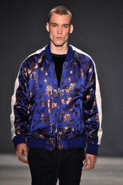 Ovadia ve oğulları pist gösteri