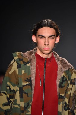 Ovadia ve oğulları pist gösteri