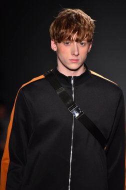 Ovadia ve oğulları pist gösteri