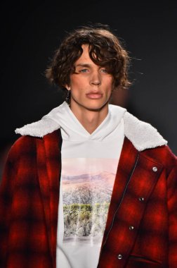 Ovadia ve oğulları pist gösteri