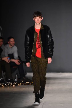 Ovadia ve oğulları pist gösteri