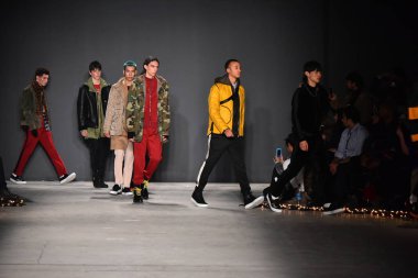 Ovadia ve oğulları pist gösteri