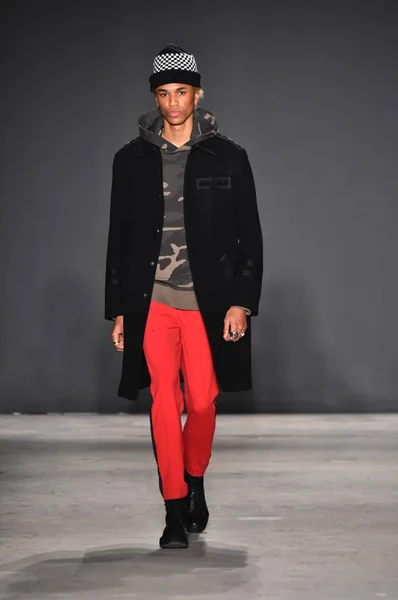 Ovadia and Sons Runway show — Stock Photo, Image