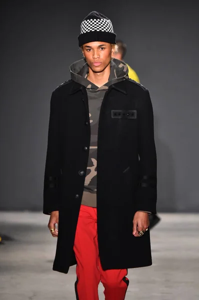 Ovadia and Sons Runway show — Stock Photo, Image