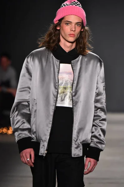 Ovadia and Sons Runway show — Stock Photo, Image