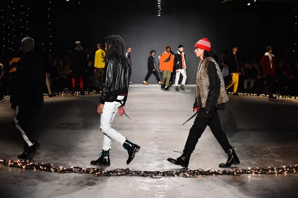 Ovadia ve oğulları pist gösteri