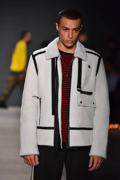 Ovadia and Sons Runway show — Stock Photo, Image