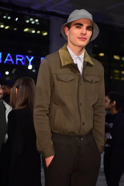 Zachary Prella prezentacji podczas Nyfw — Zdjęcie stockowe