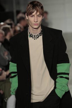 Raf Simons defile 