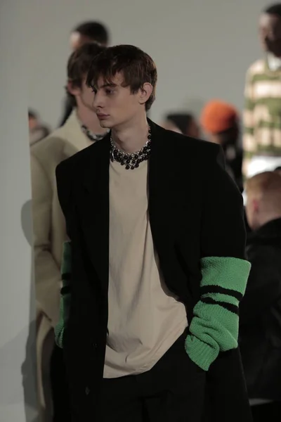 Raf Simons modeshow — Stockfoto