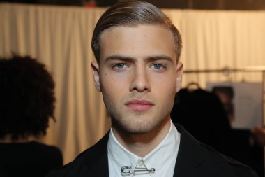 Loris Diran genel sahne arkası atmosferinin göster