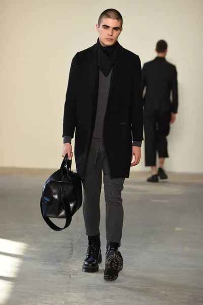 Loris Diran Pista NYFW — Foto de Stock