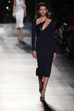  Cushnie Et Ochs koleksiyonu