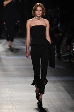  Cushnie Et Ochs koleksiyonu