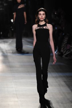  Cushnie Et Ochs koleksiyonu