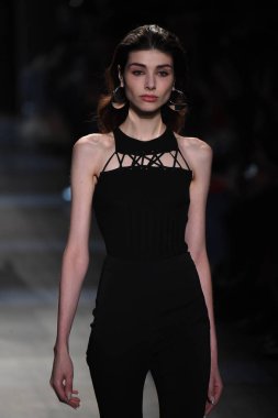  Cushnie Et Ochs koleksiyonu