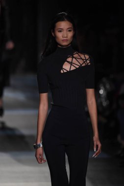  Cushnie Et Ochs koleksiyonu