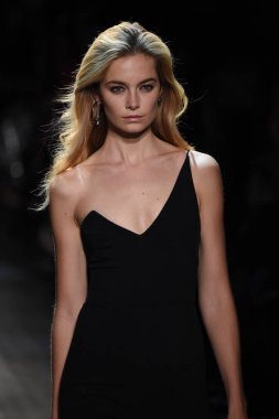  Cushnie Et Ochs koleksiyonu