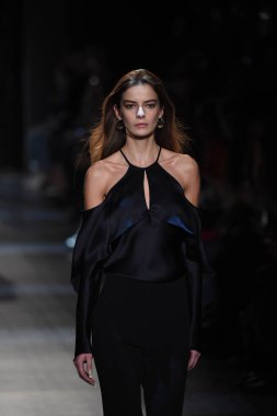  Cushnie Et Ochs koleksiyonu