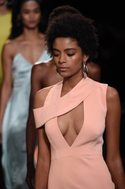 Cushnie Et Ochs koleksiyonu 