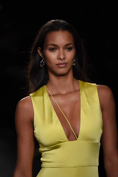 Cushnie Et Ochs kolekce — Stock fotografie