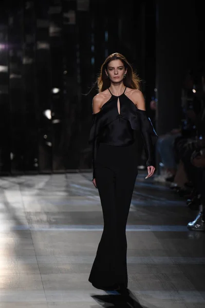 Collezione Cushnie Et Ochs — Foto Stock