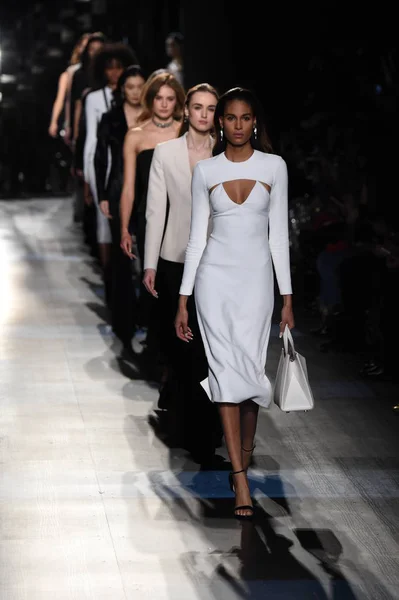 Cushnie Et Ochs koleksiyonu — Stok fotoğraf