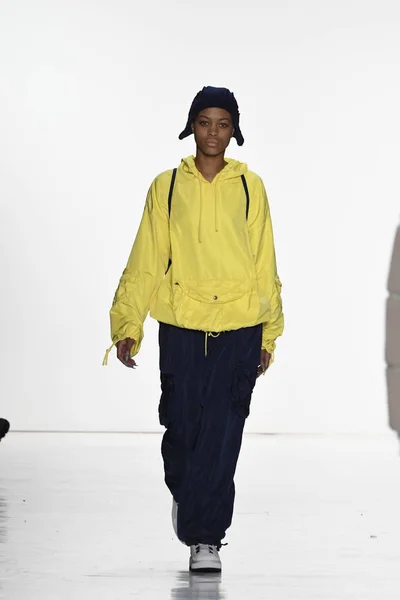 Telfar collectie modeshow — Stockfoto