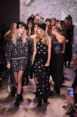 Nicole Miller gösteri 