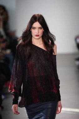 Pamella Roland defile