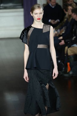 Jason Wu gösteri