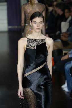  Jason Wu gösteri